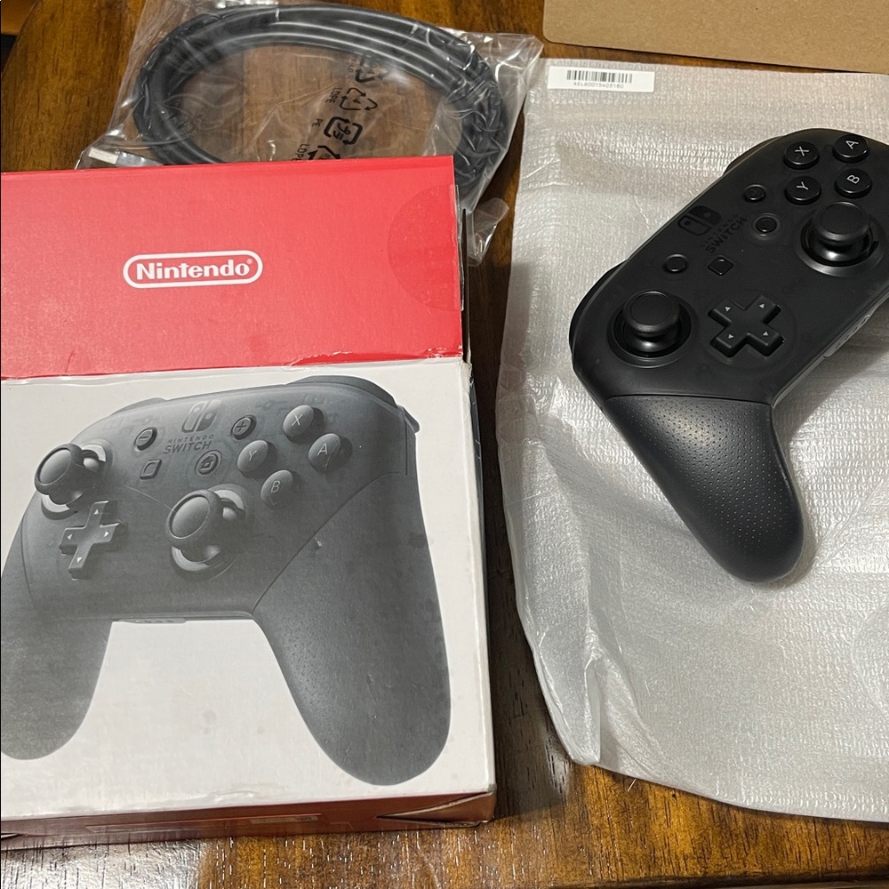 Nintendo Black Wireless Controller